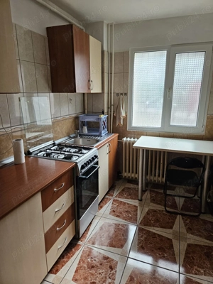 Inchiriez apartament cu 2 camere - imagine 3