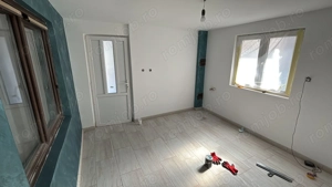 Anunț pentru Servicii de Zugrăvit, Montaj Parchet și Tapet ! - imagine 2