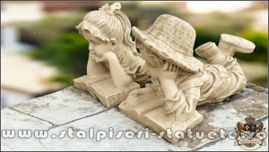 Set statuete doi copii scolari, galben patinat, model S15. - imagine 3