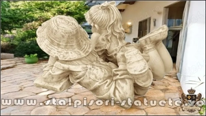 Set statuete doi copii scolari, galben patinat, model S15. - imagine 4