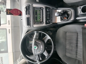 Skoda octavia 2 facelift 2.0 TDI an 2009 - imagine 5