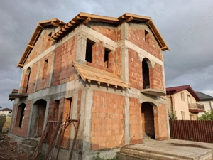  Reparati acoperisuri - imagine 3