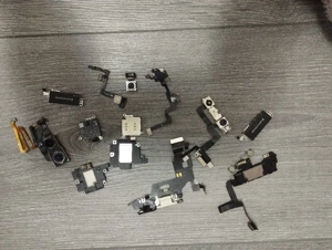 piese originale iPad 2 series și iPhone 11 