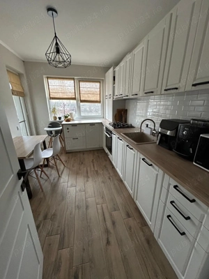 Vând apartament cu 3 camere