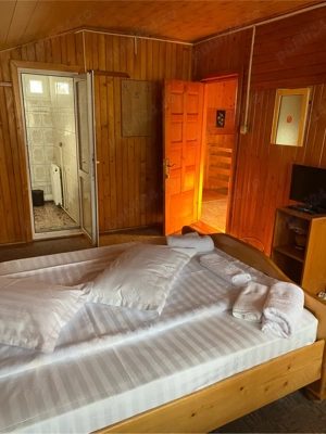 inchiriez casa de vacanta  - imagine 4