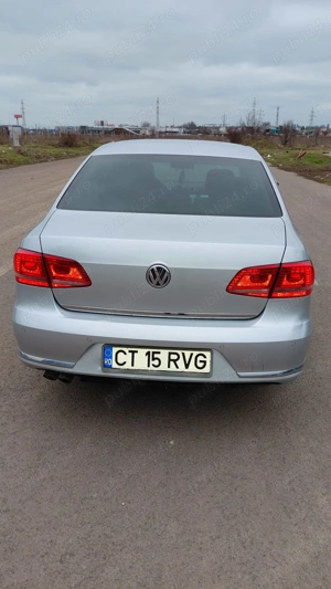 Vand VW Passat B7 Highline Berlina 2.0 TDI manuală - imagine 9