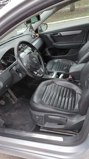 Vand VW Passat B7 Highline Berlina 2.0 TDI manuală - imagine 4