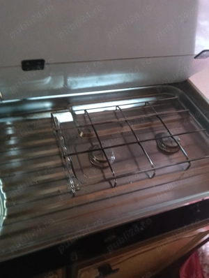 Vind rulotă foarte intretinuta - imagine 6