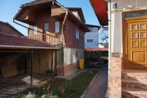 Casa ultracentrala Curtea de Arges - imagine 4