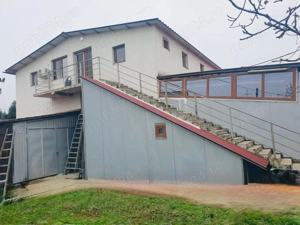 Hala   Depozit   Service auto (230m2) + Apartament (150m2) + 800 m2 teren in Dudovicesti-3km Craiova - imagine 2