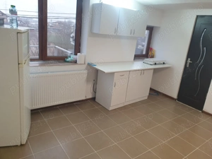 Hala   Depozit   Service auto (230m2) + Apartament (150m2) + 800 m2 teren in Dudovicesti-3km Craiova - imagine 8