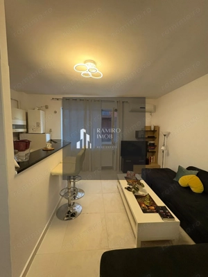 Apartament 2 camere 7 min metrou Aparatorii Patriei/centrala proprie