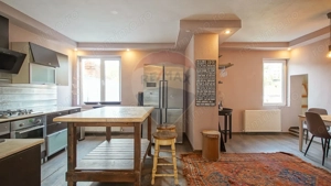 Apartament cu priveliște spre Tâmpa, Piața Unirii - imagine 2