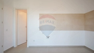 Garsoniera decomandata, 40 mp utili, etaj 1 | ROKMAN | Zona Tractorul - imagine 10