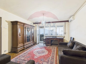 Apartament cu 3 camere în zona – 1 Mai / Domenii