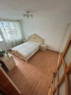 Vand apartament de 3 sau 4 camere - imagine 3