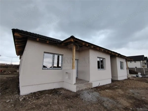 COMISION ZERO - Duplex separat prin baie - toate utilitatile - proiect deosebit. - imagine 2