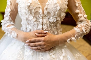 Vând rochie de mireasă - imagine 5