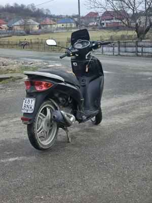 vand scuter malaguti si kymco agility - imagine 5