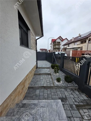 Casa individuala cu 4 camere si curte libera de 330 mp in Selimbar - imagine 3