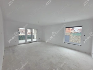 Casa individuala cu 4 camere si curte libera de 330 mp in Selimbar - imagine 10