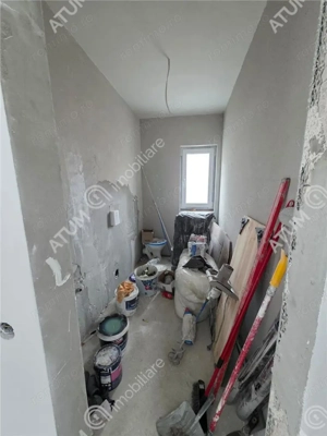 Casa individuala cu 4 camere si curte libera de 330 mp in Selimbar - imagine 18