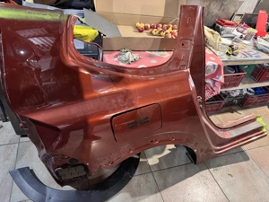 aripa dreapta spate haion/portbagaj usita/capac rezervor dacia jogger - imagine 8