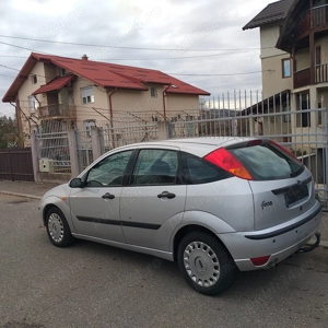 Ford Focus 1,6 benzina  - imagine 2