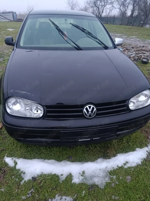 Golf 1.4 pentru piese  - imagine 2