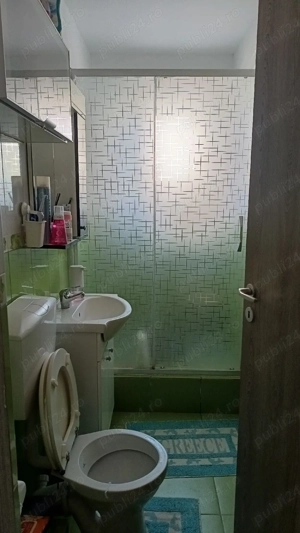 vând apartament cu 3 camere și terasă cu loc de parcare subteran. - imagine 3