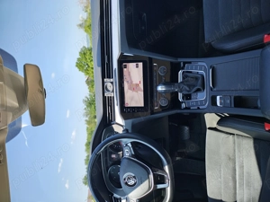 Volkswagen Passat highline, an 2019, motor 2.0 diesel, 150 cp. - imagine 10