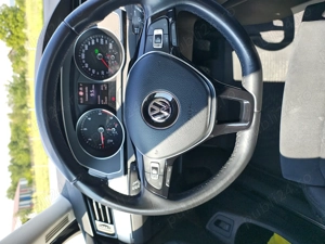 Volkswagen Passat highline, an 2019, motor 2.0 diesel, 150 cp. - imagine 8