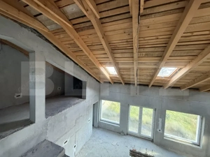 Proprietate 2 case, 223 mp, teren 1.676 mp, zona Lupeni - imagine 13