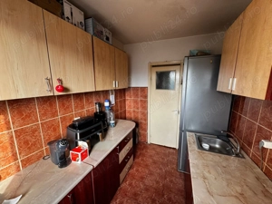  Persoana fizica.Apartament 3 camere. Podu Ros. Palas.