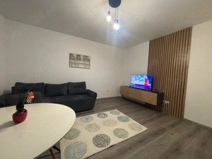 Proprietar inchiriez apartament 2 camere Lipovei