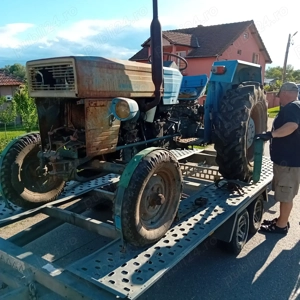 Vând tractor 450 Brașov