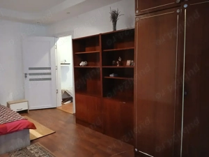 Închiriez apartament cu doua camere  - imagine 4