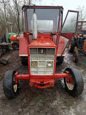 Vând tractor international  - imagine 4