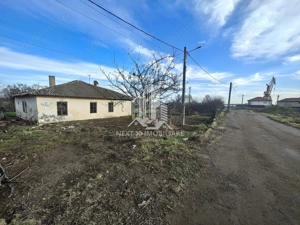 Proprietate din piatră cu potențial investițional în localitatea 2 Mai