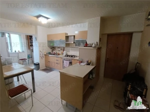 Vanzare apartament  3 camere Titulescu - imagine 11