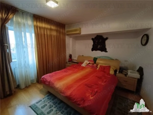 Vanzare apartament  3 camere Titulescu - imagine 7