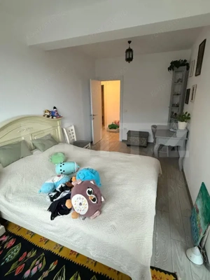 Apartament cu 3 camere, 84 mp, parcare subterana, zona - Tractorul - imagine 9