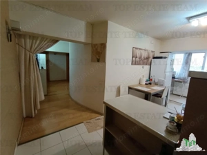 Vanzare apartament  3 camere Titulescu - imagine 10