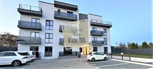 Spatiu birouri 2 camere balcon 4 m si 2 parcari Turnisor