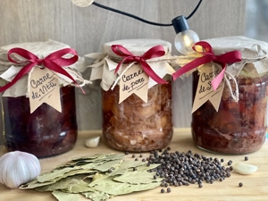 carne la bolcan in suc propriu porc strut pui