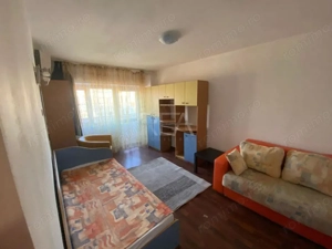 Garsonieră Parcul Tei, an 1988, 40 mp, anvelopat