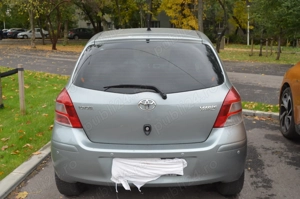 Toyota Yaris an fabricatie 2010 - imagine 2