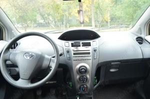 Toyota Yaris an fabricatie 2010 - imagine 6