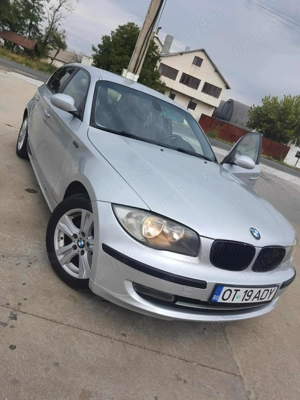 Vând BMW seria1 motor2.0  1700 