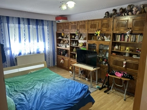 Vand apartament 2 camere - imagine 6